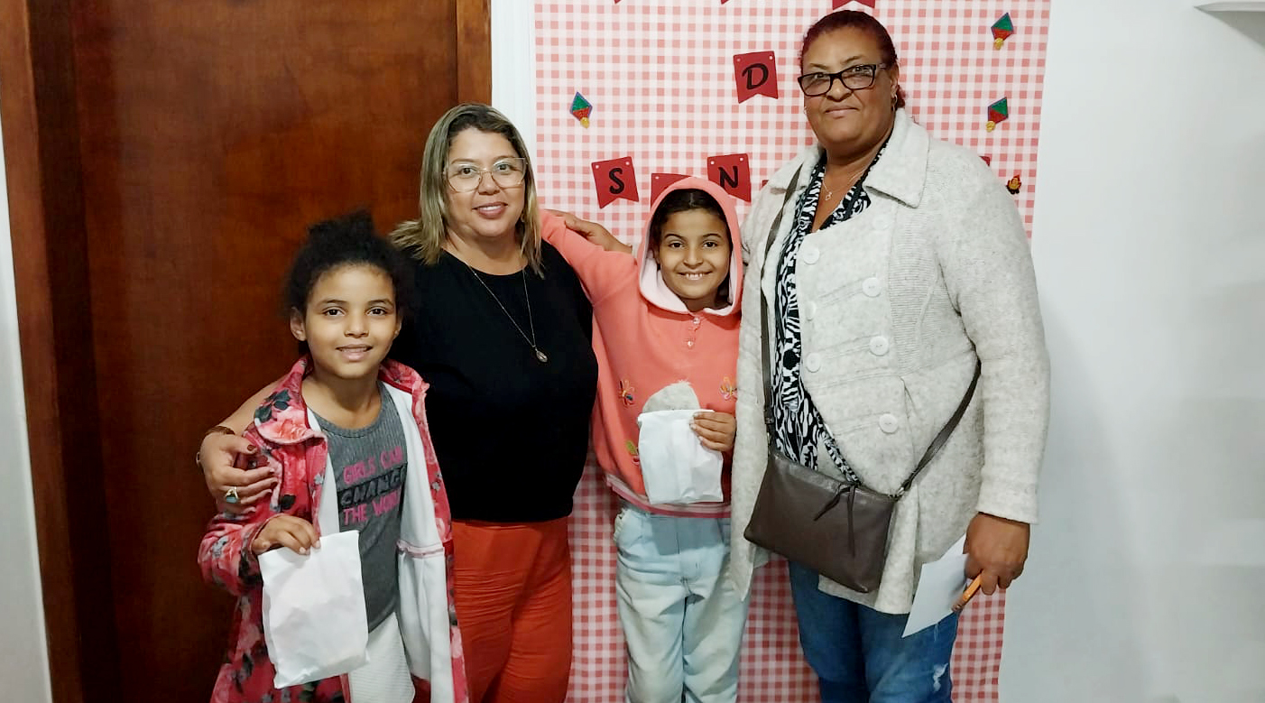 1º “SINSERI JULINO” | Visite nossa sede e ganhe um kit de doces especial. É o que a gente fala: “É BÃO demais ser sócio”!