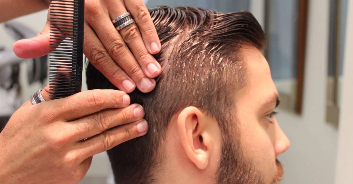 Associado do Sindicato (masculino) tem direito a um corte de cabelo grátis por mês. Aproveite!