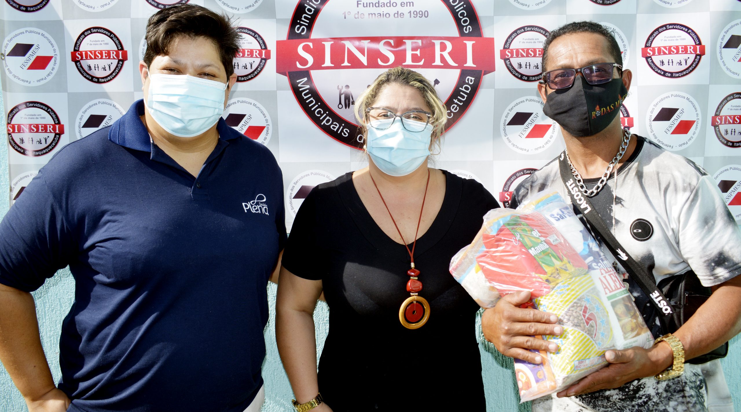 Sinseri recebe doação de cestas de alimentos da Plena e inicia distribuição