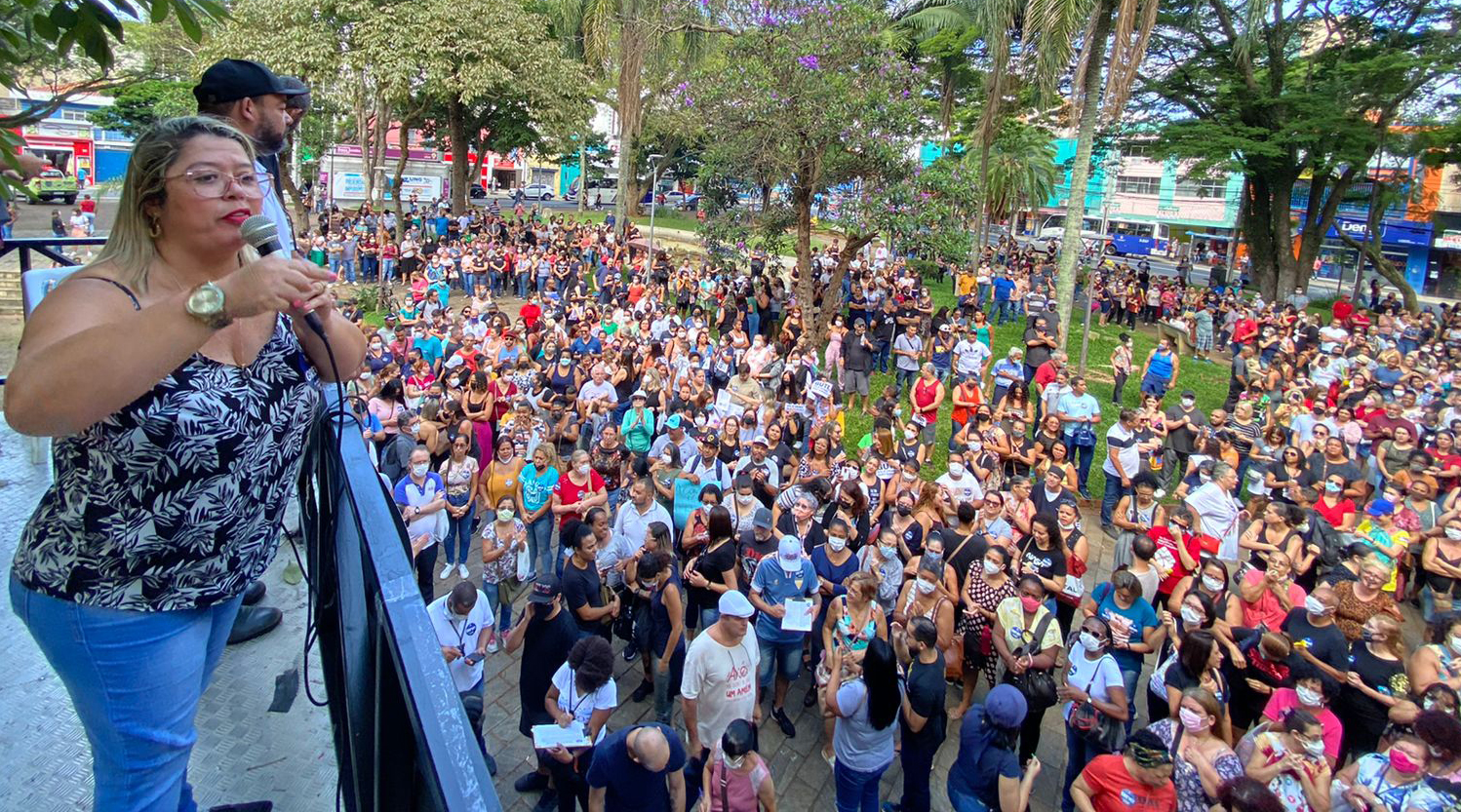 Diretoras do Sinseri fortalecem greve dos Servidores de Guarulhos. Luta é por reajuste salarial!
