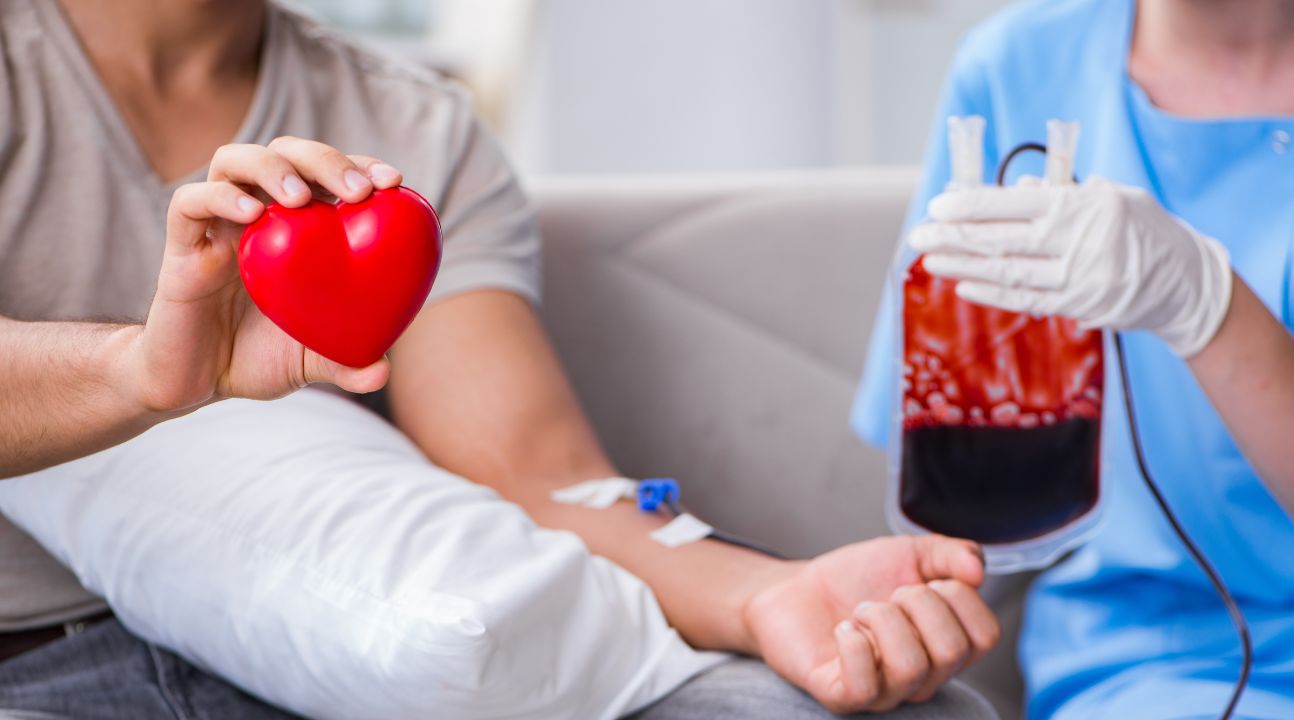 Junho Vermelho de doação de sangue 🩸 | Um ato de amor que salva vidas!