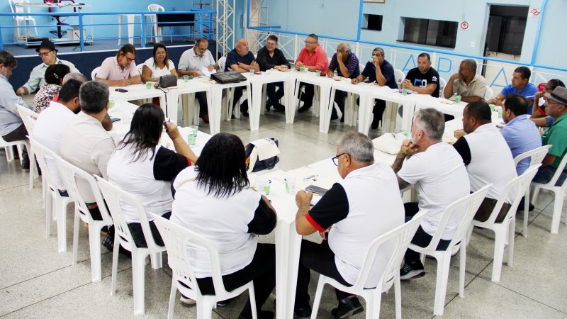 Presidente Clícia participa de reunião da Federação dos Servidores. Encontro reuniu 18 Sindicatos do setor