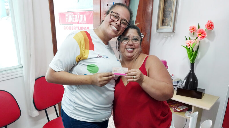 Mês da Mulher | Faça como a Nathalia, da Saúde, e venha nos visitar. Você ainda leva uma lembrancinha especial do Sinseri!