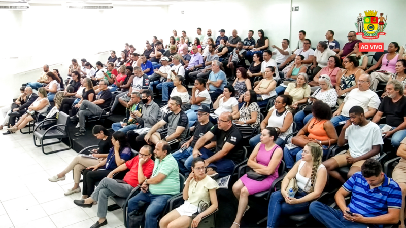 CONQUISTA HISTÓRICA | Aprovados o Plano de Carreira Geral, revisão do PCCS do Magistério e atualização dos Estatutos dos Servidores de Itaquá